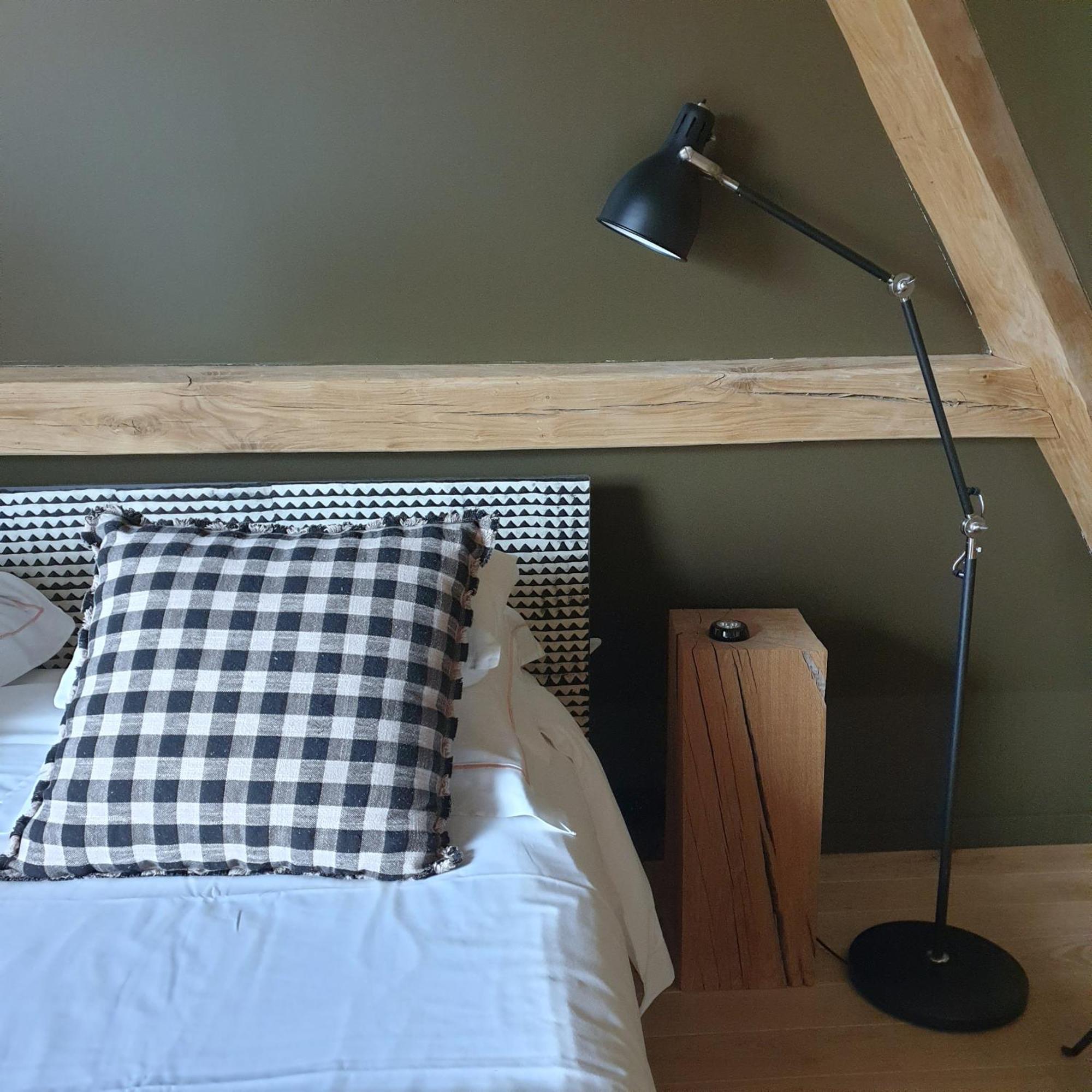 Par Hasard Ou Pas Bed & Breakfast Saint-Martin-aux-Chartrains Exterior photo
